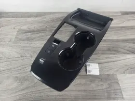 28342-6ra1a Nissan Rogue 21-25 Center Console Pocket Phone Wireless Battery Charger Oem