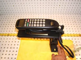 Nymex / Mercedes Bird Automotive 90-93 R129 Sl Inside Front Console Us 1 Telephone With Fold Bracket