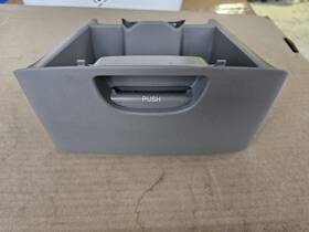 Oem 58901ae010 2006 Toyota Sienna Center Console Cop Holder 58901-ae010