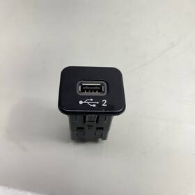 Oem 6nc18dx9aa 2019-2023 Jeep Cherokee Center Console Usb Charging Port