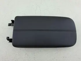 84500304 Oem 2018 - 2020 Gmc Terrain Center Console Armrest Arm Rest Storage Lid Cover