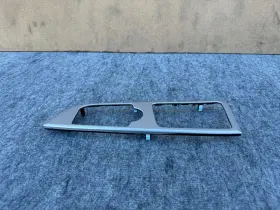 84656-g9200 Oem Genesis G70 2019-2025 Center Console Shifter Trim Bezel Panel Assembly