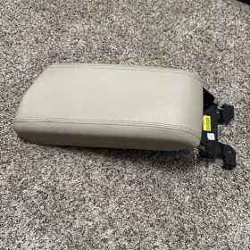 84660-c1000-ppb Oem 2016-2017 Hyundai Sonata Beige Console Armrest