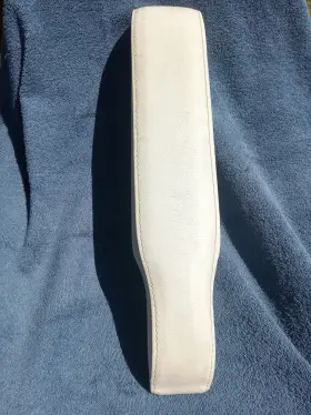 Lin-con-9701-cca-vbwhs Oem Lincoln Center Armrest Lid For 95 96 97 Town Car Signature Series White Leather