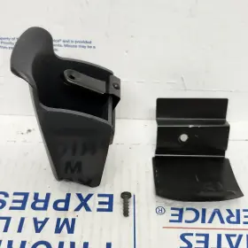 V-59615 Oldsmobile 95-97 Cutlass Supreme Rear Console Ashtray Oem