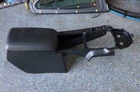 Pontiac 92084217 2004-2006 Gto Front Center Console With Armrest Lid Cover Assembly Oem 1a17