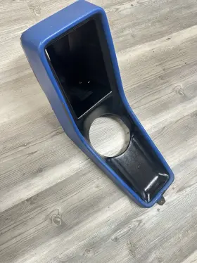 Porsche 9115520300105 1974-1986 911/930 Center Console Arrow Blue Black Leather Porsche 9115520300105 1974-1986 911/930 Center Console Arrow Blue Black Leather