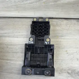97065340102 Porsche 10-15 Panamera Rear Center Console Lower Bracket Trim Panel Assembly A28