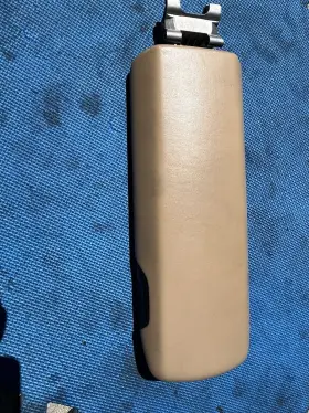 991553231007j0 Porsche 2013-2016 Boxster Cayman 911 Front Center Console Armrest Lid Beige Oe