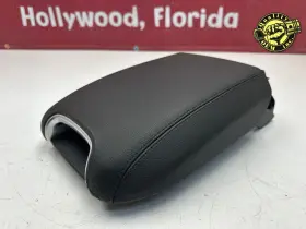 9y0864101 Porsche 2019-2023 Cayenne Front Center Console Armrest Lid Leather Black Oem 9k