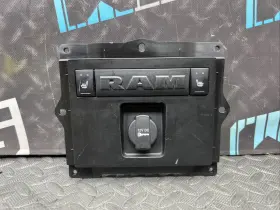 4-2146-aaxbl Ram Oem 2013-2018 1500 2500 3500 Center Console Rear Trim Panel With Heated Seats