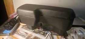 Saturn 21036956 1996 Sl1-2 Arm Rest Storage Center Console Black / Gray Oem With Latch
