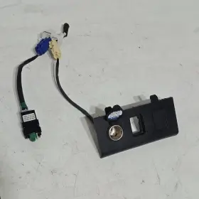 589129-21010 Scion 05-10 Tc Console Armrest Storage 12v 120w Power Outlet 85530-28020 With More