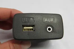 86257aj201 Subaru 2010-14 Xv Forester Impreza Sti Wrx Aux Jack Usb Port Oem P/n