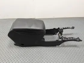 92136aj00avh Subaru 2010 - 2014 Oem Outback Floor Center Console Armrest Storage Compartment