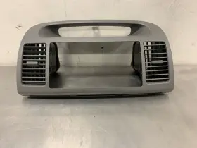 55405-33150-b0 Toyota 2002-2006 Camry Radio Bezel Air Vents Center Dash