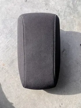 58905-12a20-c0 Toyota 2017-2018 Corolla Im Center Console Armrest Lid Cover Oem