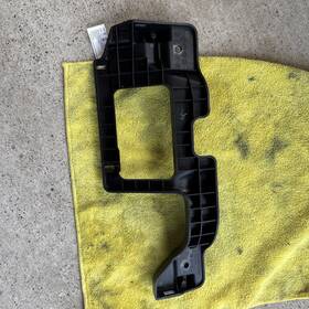Toyota 589850c040 2022 - 2024 Tundra Sequoia Center Console Lower Mount Bracket Oem