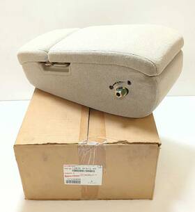 Toyota 72820ac071a0 New Oem Cloth Bench Seat Armrest 2000-2004 Avalon Ivory 72820-ac071-a0