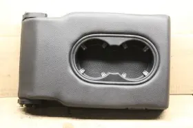 245.vw1512 Volkswagen 2011 2012 2013 2014 2015 2016 2017 Touareg Rear Seat Console Arm Rest