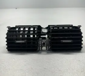 1006806 Volvo 2011 - 2015 Xc60 Rear Center Console Air Vent Trim Oem 242018