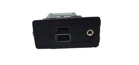 Volvo 31407038 Xc90 Center Console Dual Usb Charging Port And Auxiliary Jack 16-22 Oem