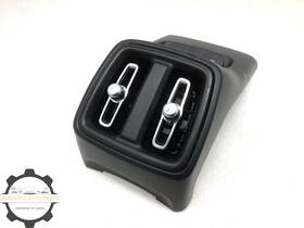 Volvo 31469030 2019-2025 Xc40 Center Console Back Rear Cover Panel Air Vent With Usb-c Port