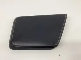 31469448 Volvo 18-24 Xc60 Black Center Console Lid