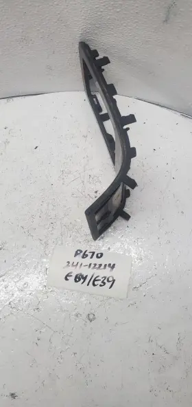 398047753 Volvo 2008-2011 Xc70 Console Trim Bezel Assembly 398047753 Volvo 2008-2011 Xc70 Console Trim Bezel Assembly