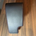 2011-17 Nissan Juke (at) Front Floor Console Armrest/compartment Used. Price: $70.00.