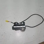 06-13 Mercedes X164 R500 GL350 Right Seat Weight Sensor Control Module Oem Used. Price: $60.00.