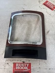 05-07 Jeep Grand Cherokee Center Console Shifter Bezel Trim Wood X35008202 Used. Price: $22.56.
