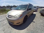 Console Front Roof With Garage Door Opener Homelink Fits 07-10 Sienna 12298605 Used. Price: $118.02.