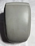 08-10 Saturn Vue Front Center Console Lid Factory Oem Used. Price: $74.99.