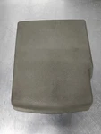 2006-2007 Jeep Commander Front Center Console Armrest Lid Gray Oem 1BJ001D1AB Used. Price: $36.00.