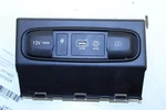 19-20 Hyundai Santa Fe Center Console Tray W/ Usb Port And Outlet 84630-S2000-4X Used. Price: $67.93.