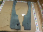 2000-2006 Bmw E53 X5 Pair Of Center Console Side Carpet Trim Liner Panel 8250094 Used. Price: $40.00.