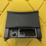 07-09 Mercedes W221 S550 Lighter Trim Black 2216801552 Oem Used. Price: $30.00.