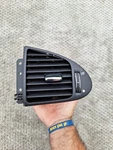 2004-2007 Jaguar XJ8 Xjr Vanden Plas Right Passenger Side Dash Air Vent Oem Used. Price: $20.00.
