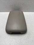 2017 Kia Sorento Front Console Light Leather Arm Rest Lid Only Oem Used. Price: $79.00.