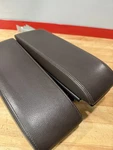 2011-2017 Volkswagen Vw Touareg Center Console Arm Rest Leather Oem Used. Price: $239.99.