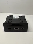 Oem 84698809 Gmc Terrain Usb Memory Card Auxiliary Input Receptacle 2022 Used. Price: $79.34.