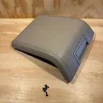 07-2014 Lincoln Navigator Stone Gray Leather Front Center Console Lid Armrest Used. Price: $49.99.