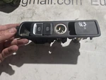 8U1.863.349.C Central Tunnel Controls Audi Q3 Usato. Price: $56.58.