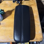 2013-2019 Cadillac Xts Center Console Black Leather Armrest Top Lid Cover Oem Used. Price: $89.00.