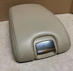04-09 Jaguar XJ8 Xjr Vdp X350 Oem Beige Front Center Console Arm Rest Lid Used. Price: $85.00.
